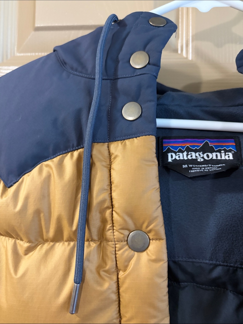 Patagonia Tan and Navy Hooded Puffer Vest - Picture 6 of 10